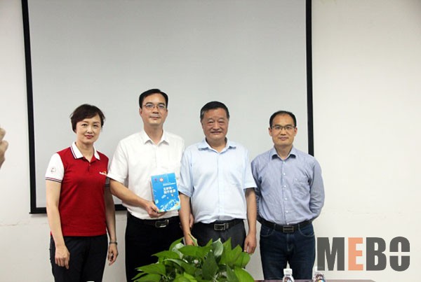 mg冰球突破豪华版(试玩)官方网站