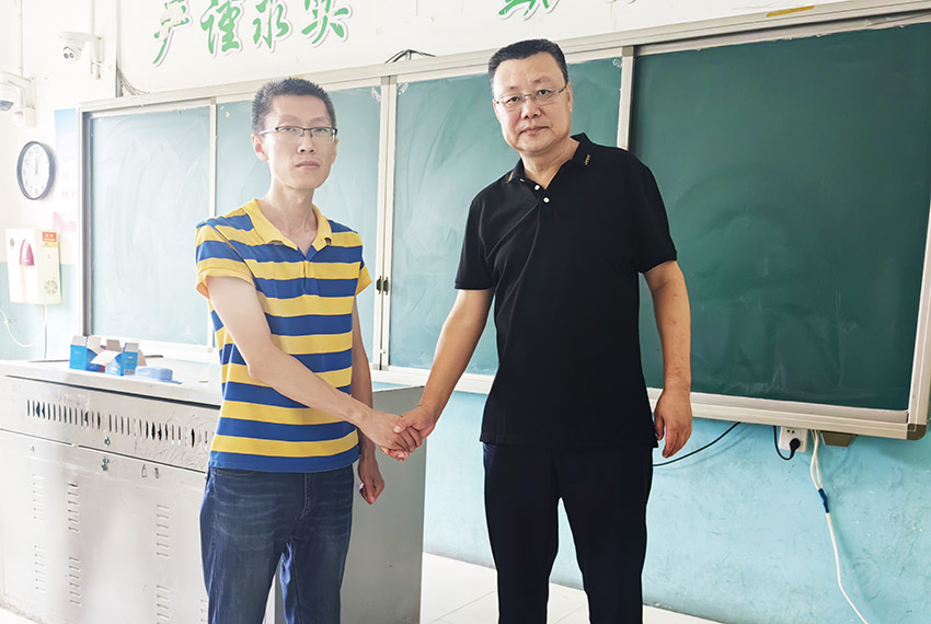 mg冰球突破豪华版(试玩)官方网站