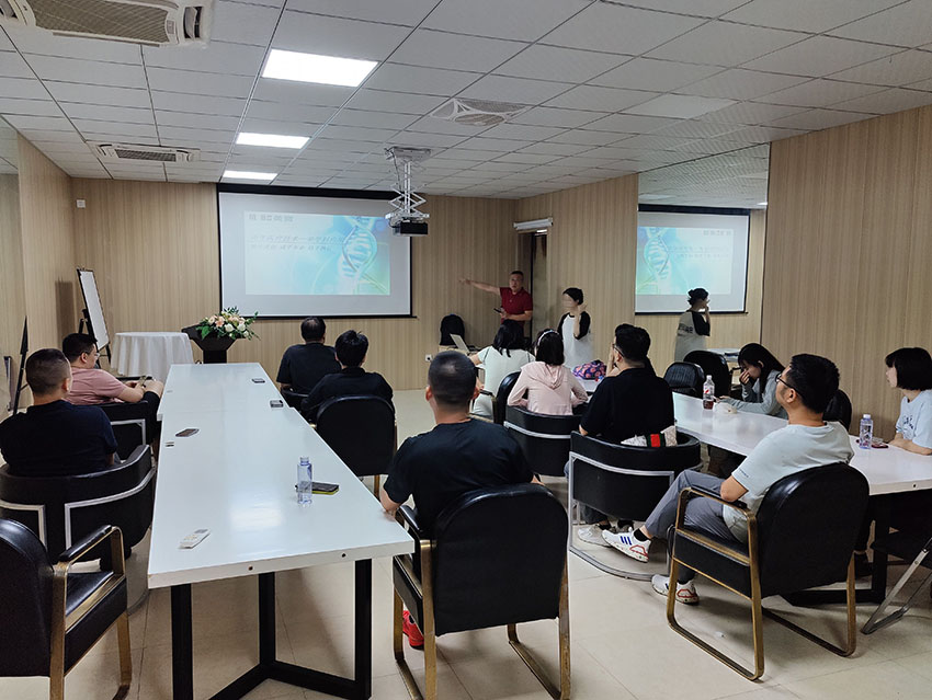 mg冰球突破豪华版(试玩)官方网站