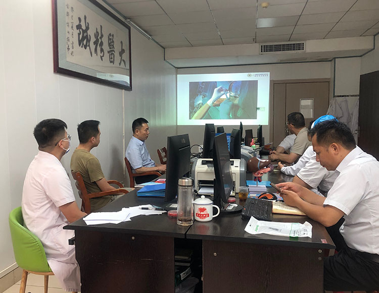 mg冰球突破豪华版(试玩)官方网站